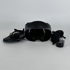 Meta Quest Pro VR Headset 256GB w/ Charger/Controllers/Regular Strap – Very Good