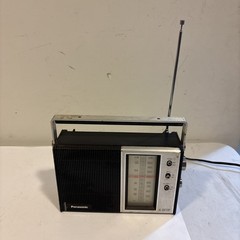 PANASONIC PORTABLE AM/FM RADIO MDL # RF-593 AC OR BATTERY. Works Well