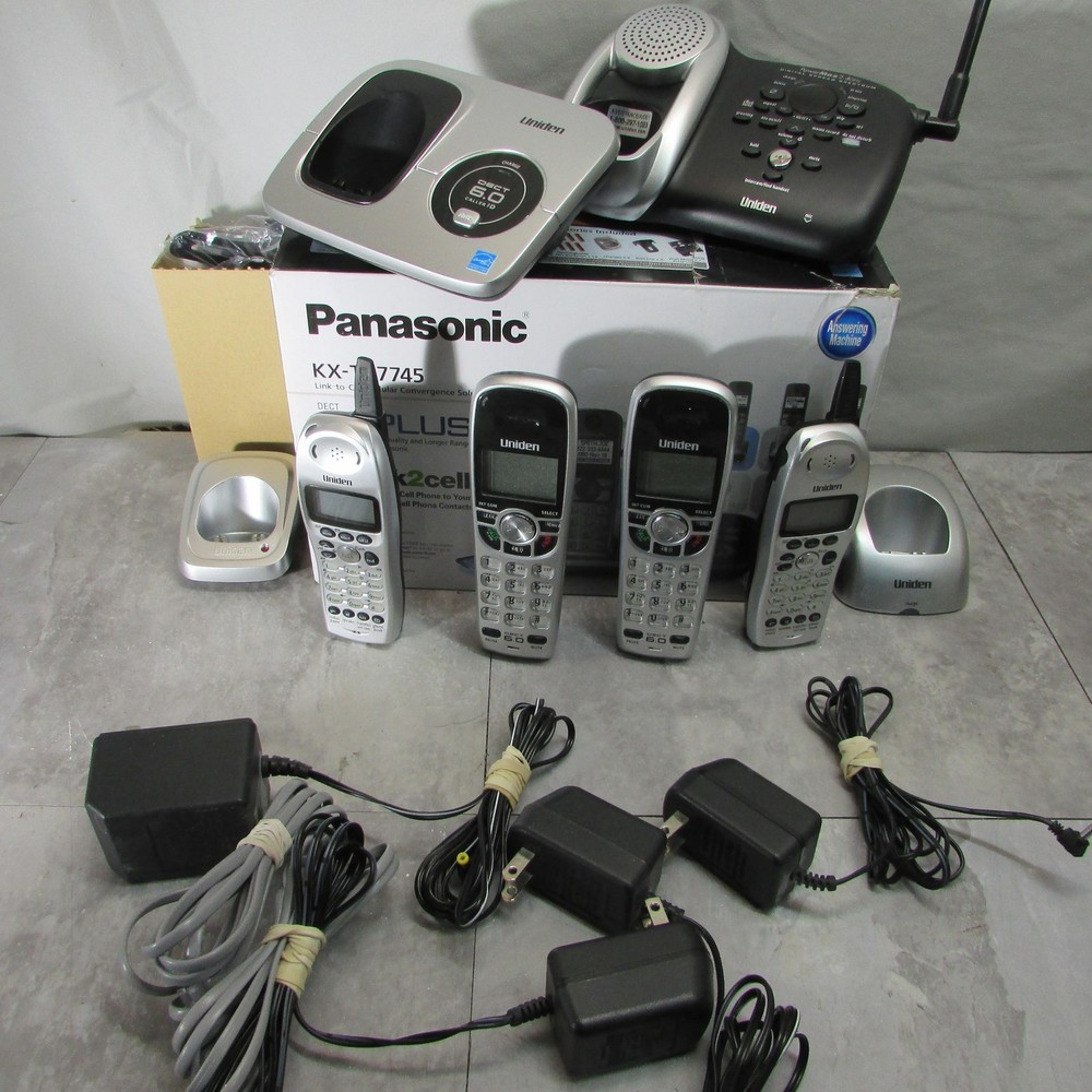 Uniden Cordless Phone Lot 4 Handsets Bases Answering Machine DECT 6.0 DCT648