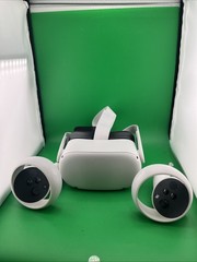 Oculus Quest 2 Virtual Reality 128gb w/Controllers In Great Condition(T30)