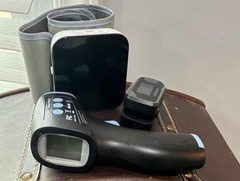 Vital Sign Monitoring Kit – NEW – $89(mBundle Deal!) HOME HEALTH/EMERGENCY KITS