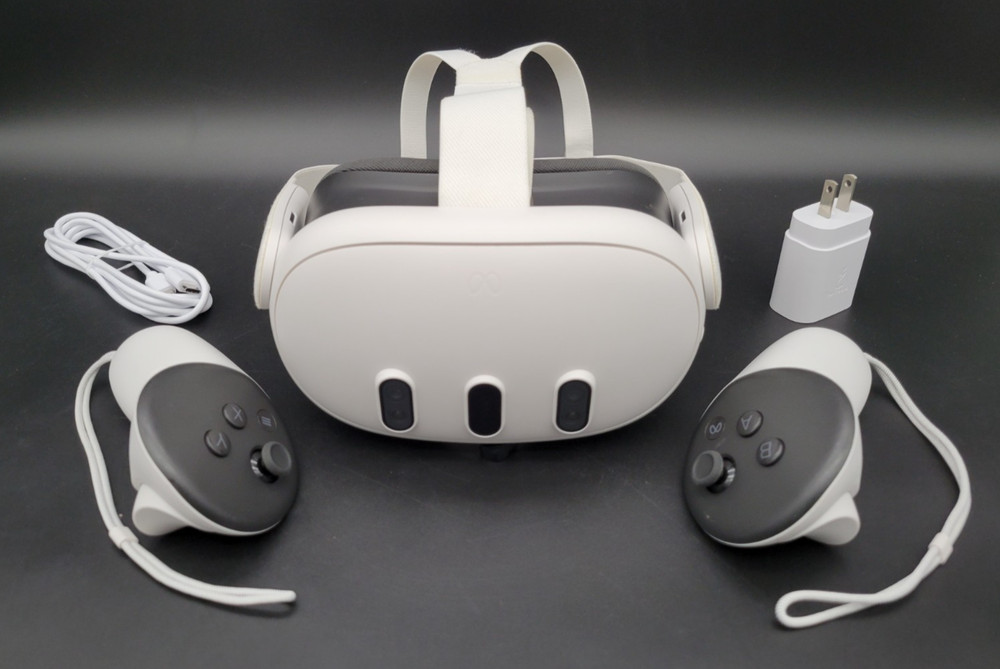 Meta Quest 3 128GB Standalone VR Virtual Reality Gaming Headset with Controllers