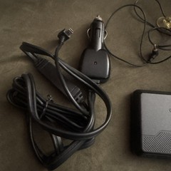 Garmin Nuvi 275 Automotive In-Dash GPS Navigation System Bundle