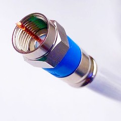 QUAD SHIELD CL2 IN-WALL & OUTDOOR RATED RG-6 3GHZ PATCH CABLE DIRECTV CONNECTORS
