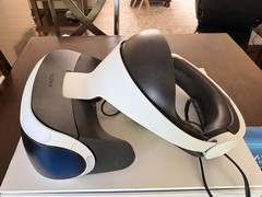 Sony PlayStation PSVR Bundle w/ Camera & 2 Move Motion Controllers
