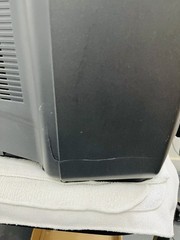 Samsul Box Tv- Model #Com3100. Work Greats, No Remote. Small Crack See Pictures!
