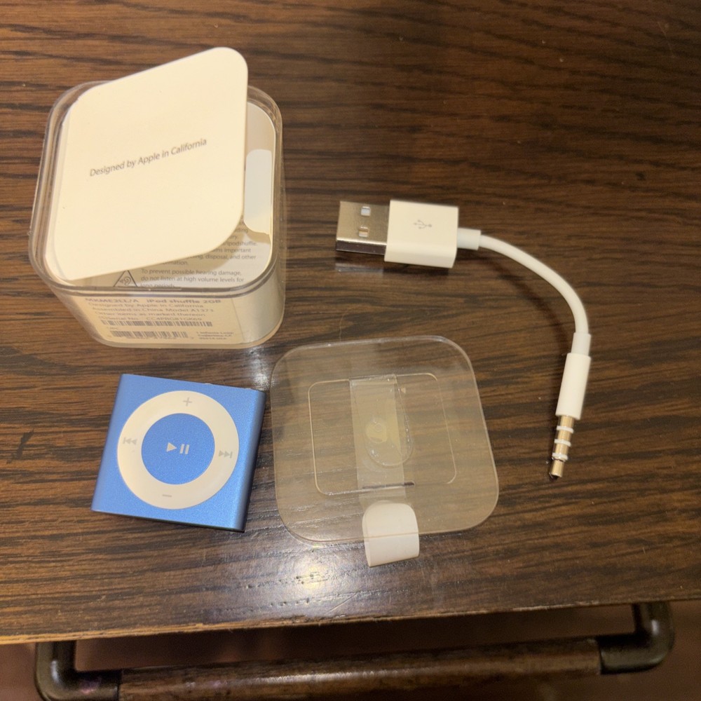 Apple iPod Shuffle 4th Generation Blue 2GB Digital Media Player A1373 For Parts