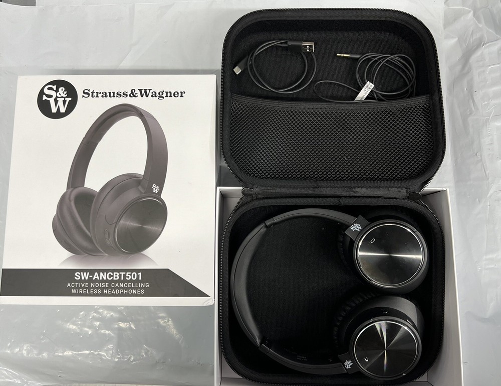 STRAUSS & WAGNER – ANCBT501 ACTIVE NOISE CANCELLING 40 Hours WIRELESS HEADPHONES