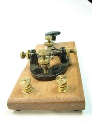 ~UNBRANDED VINTAGE STRAIGHT KEY, BUZZER & POWER SUPPLY~RECONDITIONED~WORKS~