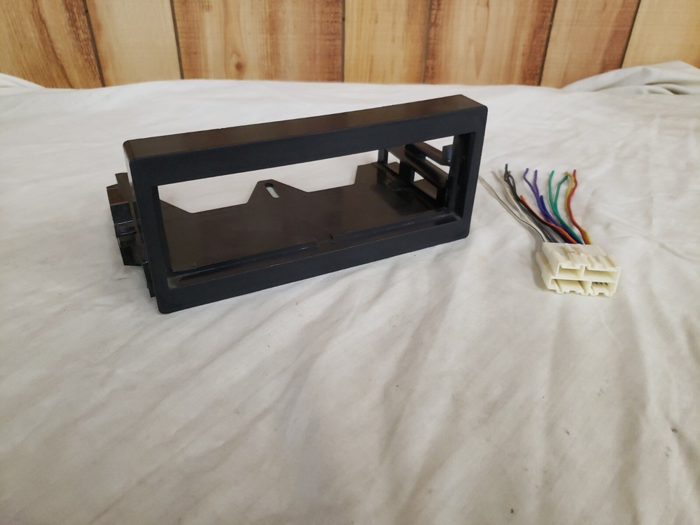 American International RS345 Single-DIN Radio Dash Installation Kit 99-3002