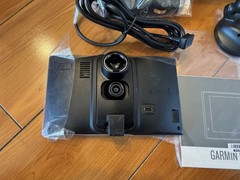 Garmin DriveAssist 50 LMT – 5″ GPS Navigator with Built-in Dash Cam Refurbished