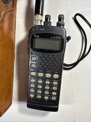 Icom IC-W32A Vintage Ham Radio Handheld FM Transceiver and case