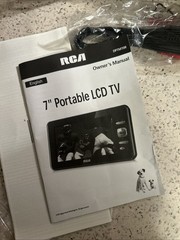 RCA DPTM70R 7in Portable LCD TV 480p ATSC w/ Case Cables Manual Remote