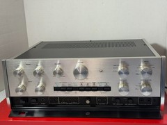 Accuphase C-200 Stereo Preamplifier Vintage Audio Control Amp.