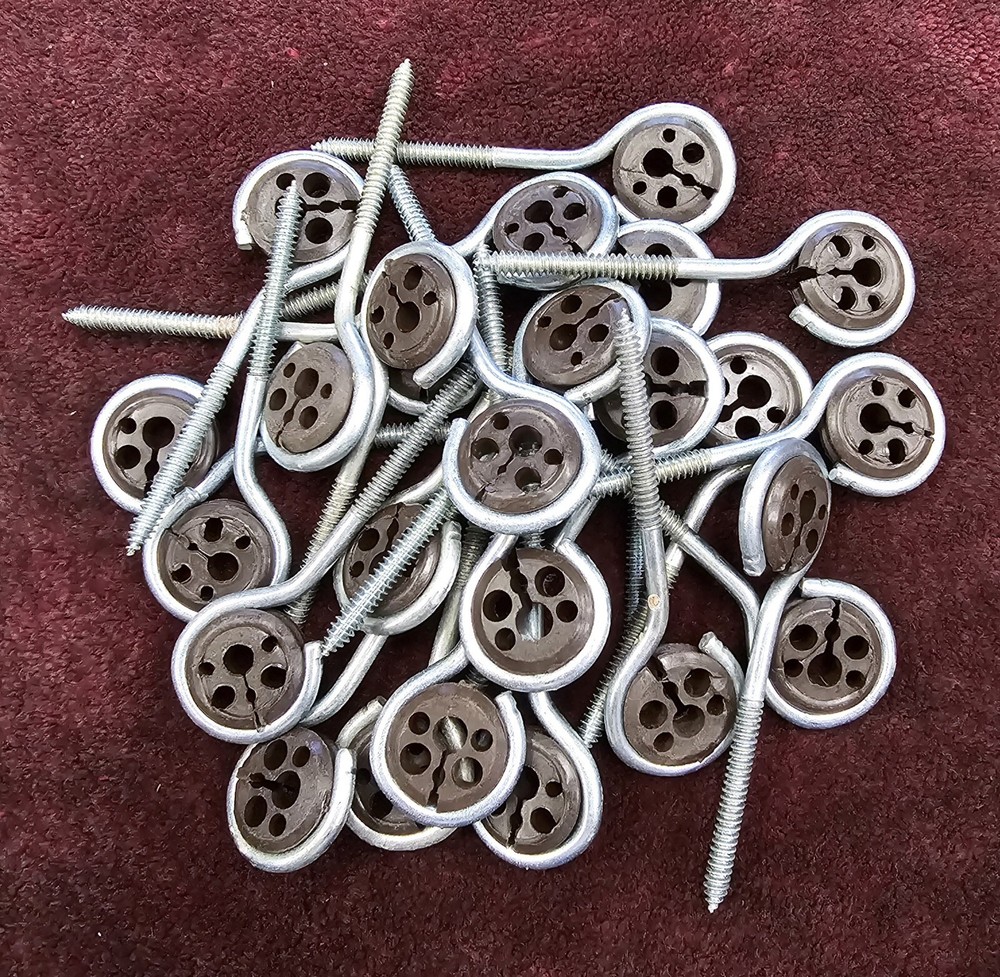 GC 4027 Lot of 25 3-1/2″ Screw In Standouts for Antenna Wire Standoffs