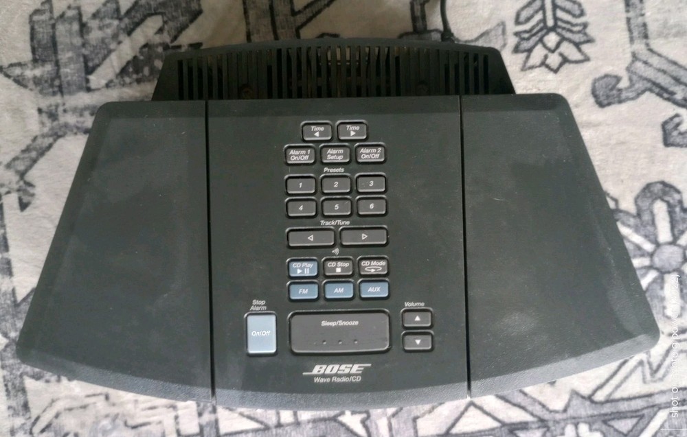 Bose Wave Music System AWRC-1G Radio CD Player With Remote Tested and works!!!!