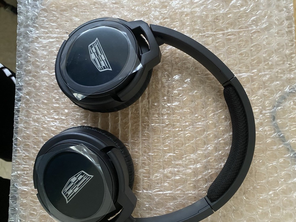 Cadillac AKG Y50BT On-Ear Bluetooth Headphones Black Adjustable Headband