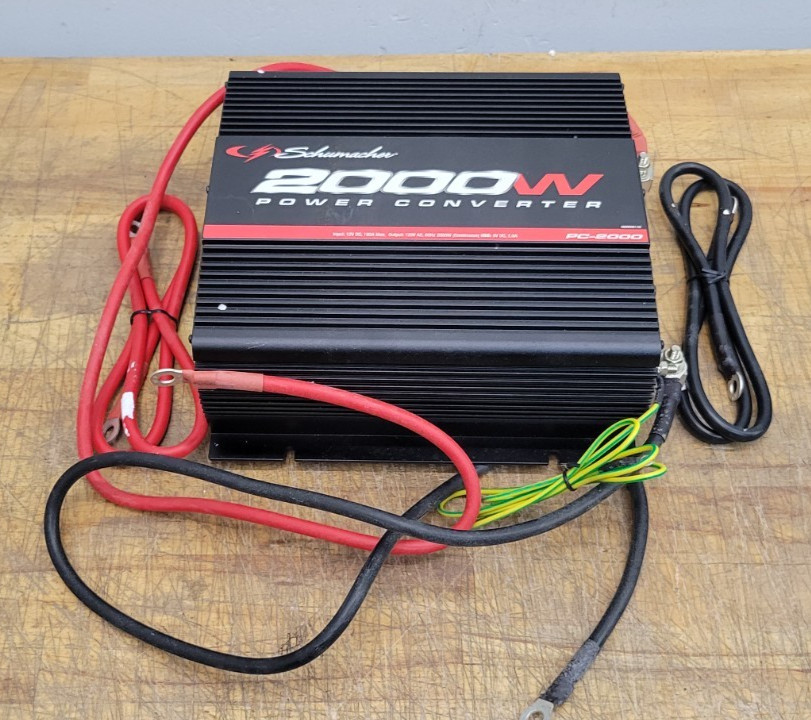 Schumacher 2000w DC to AC Power Converter (PC2000) W/ 3 120V AC Outlets — USED