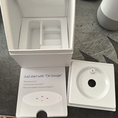 Google Home Smart Assistant – White Slate (US)