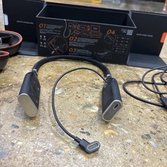 VITURE Luma Pro XR Glasses + VITURE Pro Neckband Bundle – Used for 1 hour