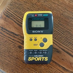 Vintage AM/FM Walkman SPORTS SONY Weather Proof Clock Stop Watch Headphone Jack