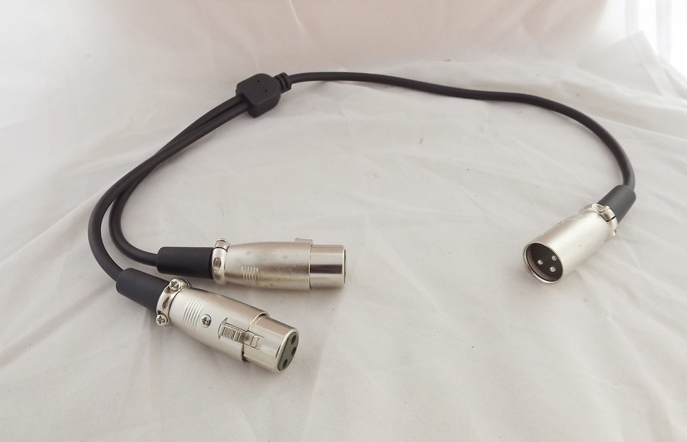 1x Premium XLR Male Plug To 2 XLR Female Jack Mic Audio Cable Adapter 1.5Ft 0.5M