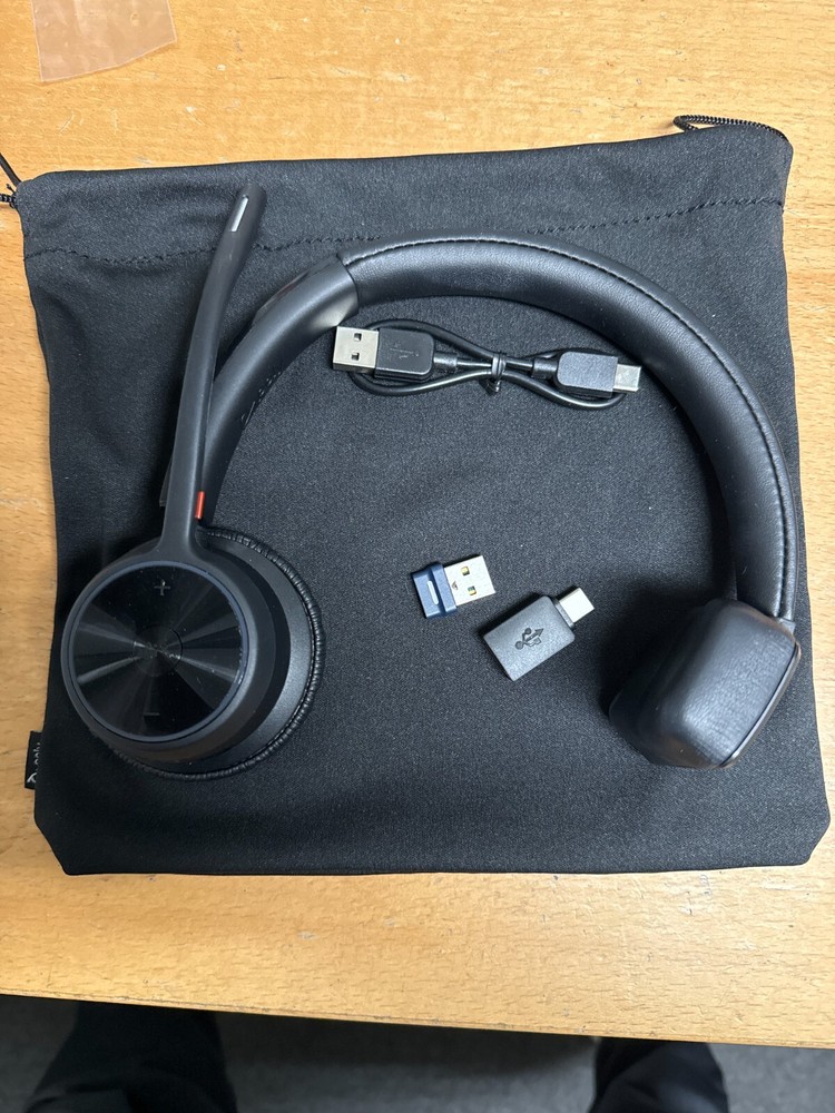 Poly Voyager 4310 Wireless Noise Cancelling Single Ear Headset mic Driving truck