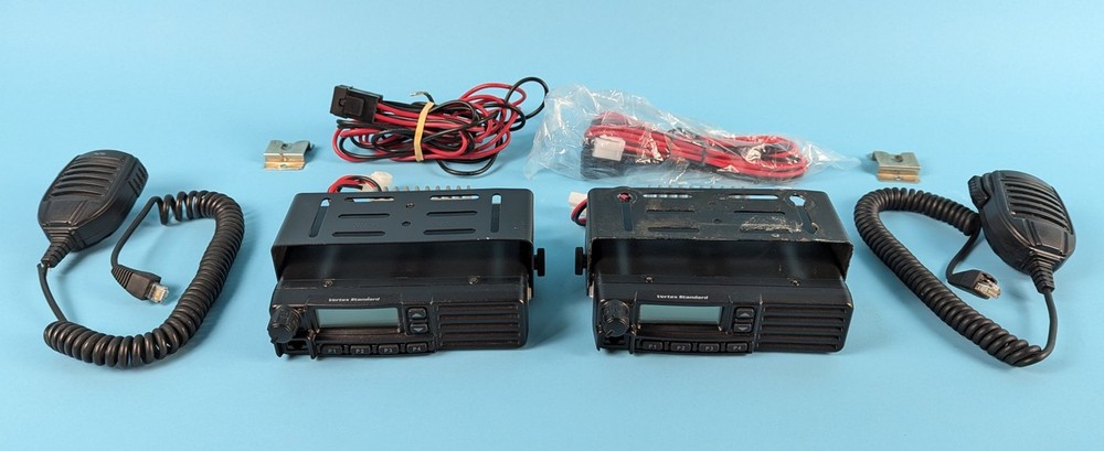 LOT OF 2 VERTEX STANDARD VX-2200-G7-25 UHF RADIO: 25w, mic, bracket |010-8308338