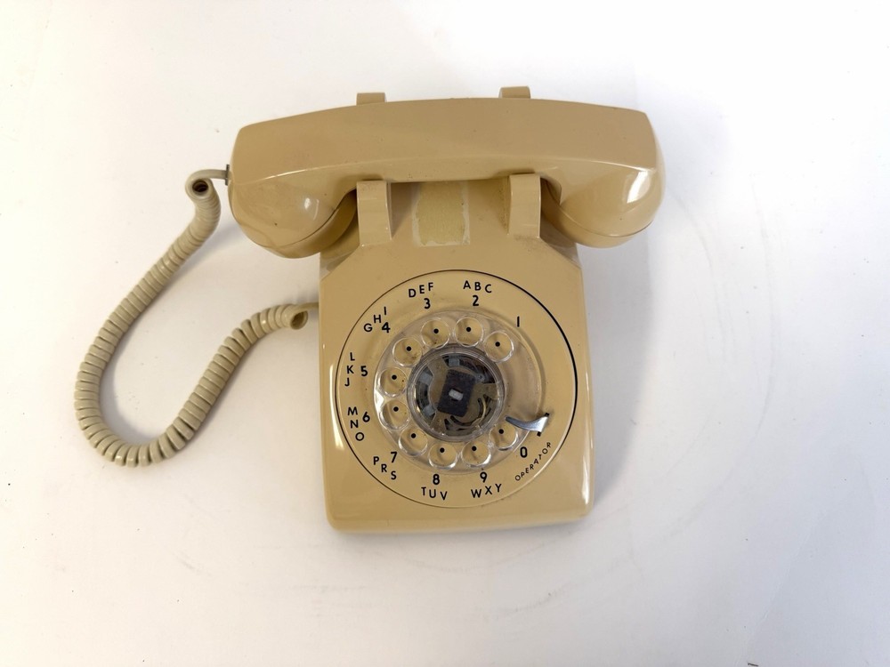 Vintage ITT Model Tan Rotary Dial Desktop Corded Telephone