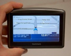 TomTom ONE XL Portable Car 4.3″ LCD GPS System USA/Canada navigator receiver Set