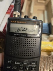 RadioShack PRO-89 200 Channel Handheld Race Scanner Model 20-514 VIDEO