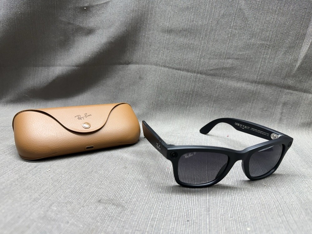 Ray-Ban Meta Wayfarer Gen 1 Matte Black Smart Glasses