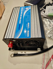 Giandel 600W Pure Sine Wave Inverter 12V DC to 120V AC w Remote Control + Extra