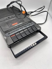 Realistic CTR-73 AC or Battery Cassette Tape Player Recorder 14-1053A WORKING