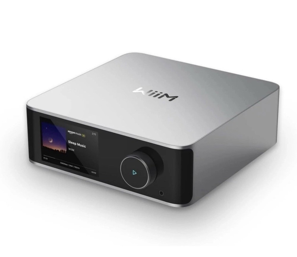 WiiM Ultra Music Streamer & Preamp – 3.5″ Never Used