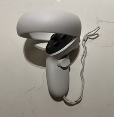 Original Meta Oculus Quest 2 VR – Left Touch Controller Only – Genuine