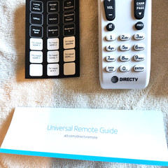 DIRECTV RC66RX / LOT OF 2 IR/RF UNIVERSAL REMOTE CONTROLS / BATTERIES INCLUDED!