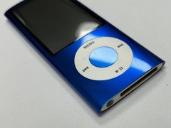 Apple iPod Nano 5th Generation 8GB Blue New Battery US STOCK No Box