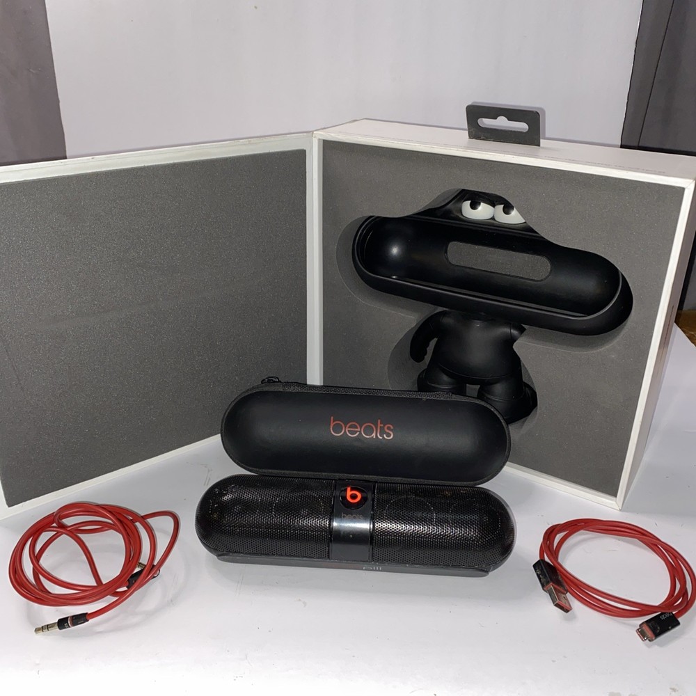 Beats Pill 1.0 Portable Bluetooth Black Speaker Dude Stand Holder Case OEM Cords