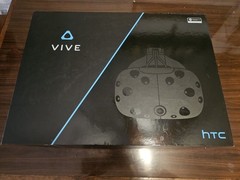 HTC Vive VR Headset Kit 90Hz 110° HDMI/USB w/ 2 Controllers Base Stations