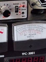 307 AMPS Linear amplifier . (2) 2SC2879C 💊 and cooling fan. SOLD AS PARTS.