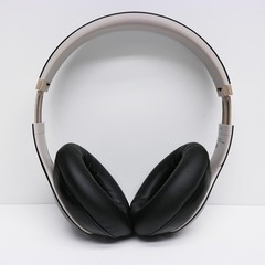 Beats Studio Pro Wireless Over-the-Ear Headphones Black Gold MC2N4LL/A READ