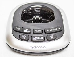 Motorola CD4011 Cordless Telephone – Caller ID/Answering Machine – Silver/Black