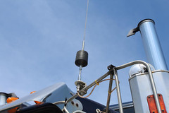 Wilson W5000 Antenna CB Radio 5000W w/ 10″ & 5″ Shaft AM/FM Mobile Trucking Set