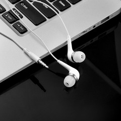 10 Pack Super Bass Headset 3.5mm In-Ear Earphone Stereo Earbuds Headphone Wired