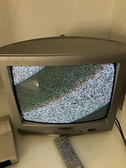 Sanyo TV 13″ DS13204 Front A/V Inputs Retro Gaming w/Remote Working-Coaxial Con