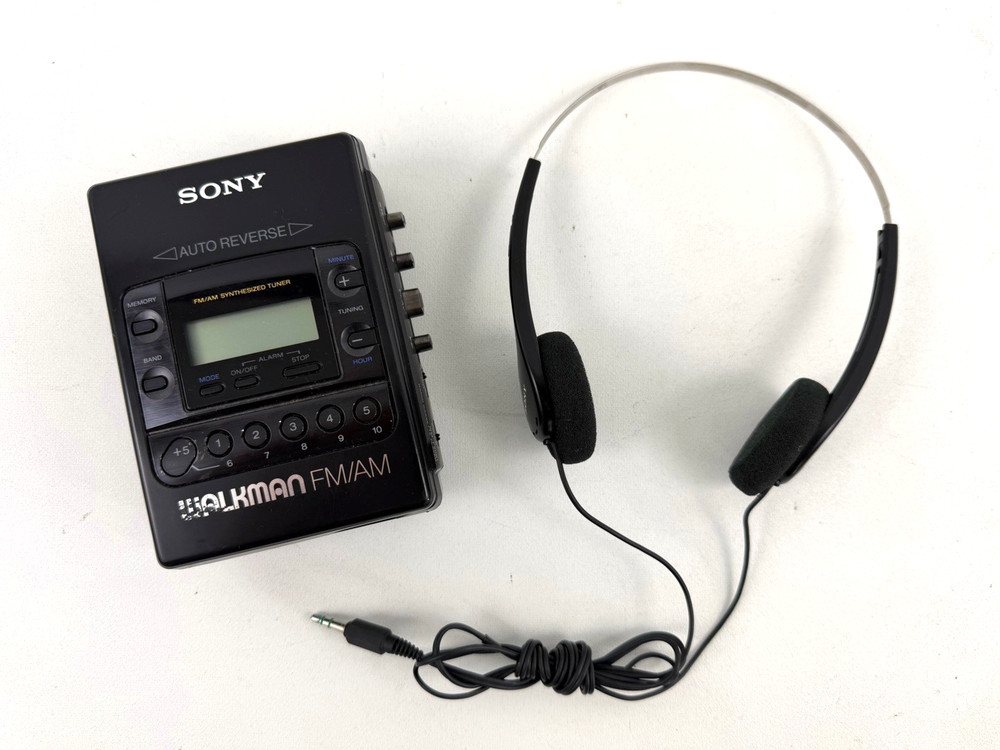 Vtg Sony Walkman WM-F2081 MDR-006 Headphones Cassette Player AM FM Radio Tested