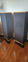 Vandersteen Model 2ce speakers with stands, READ DESCRIPTION BEFORE PURCHASE