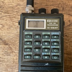 Vtg Icom IC-2AT Handheld Transceiver w/IC-BP4 Battery Pack-For Parts Or Repair