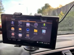 GARMIN FLEET 670 LM SEMI TRUCK GPS RECEIVER LIFETIME MAPS 2026.10 1 YR WARRANTY